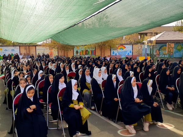 بازگشایی مدرسه غنچه ها ی انقلاب برای سالی پرنشاط