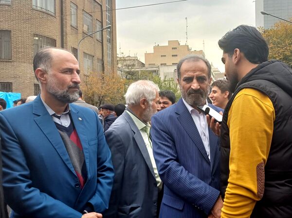 حضور پرشور مردم تهران در راهپیمایی 13آبان