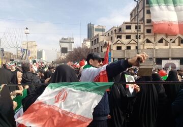 راهپیمایی ۲۲ بهمن و جشن چهل و هفت سالگی انقلاب اسلامی در مشهد 