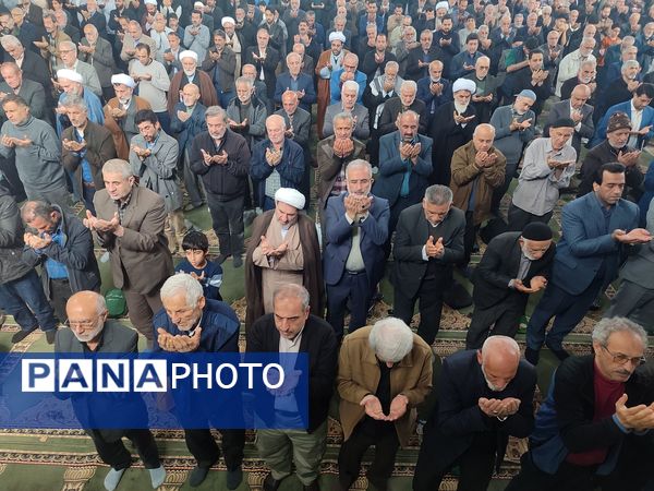 شور آخرین نماز جمعه ماه رمضان در قائمشهر