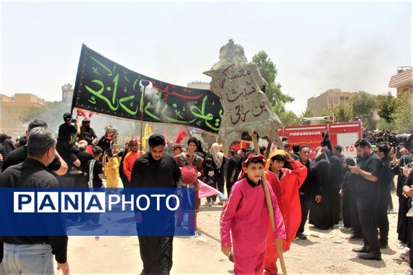 جلوه‌های باشکوه عزاداری روز عاشورا در قم