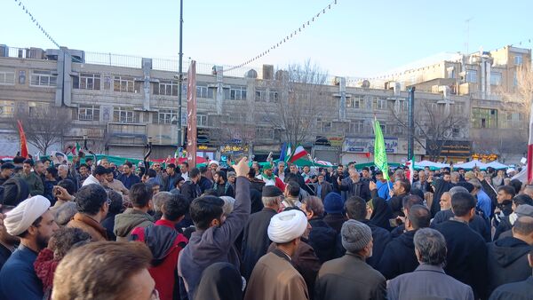 تشییع پیکر شهدا، همراه با اعلام انزجار از اغتشاشات اخیر 