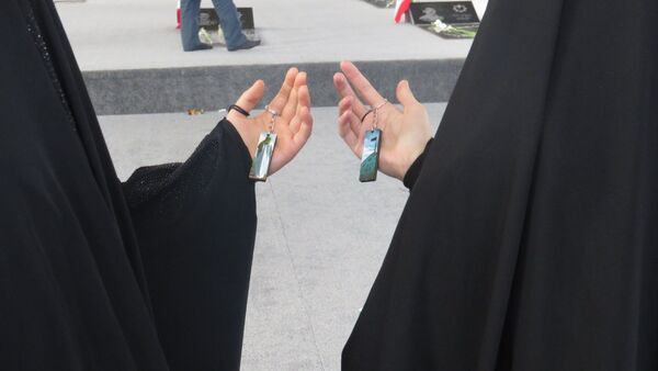 غبارروبی گلزار شهدا بن