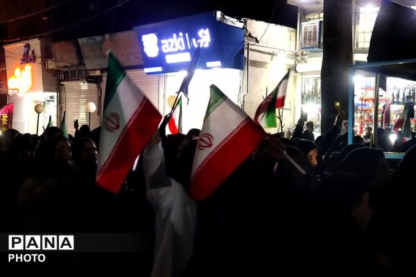 حماسه مردم ایران ادامه دارد
