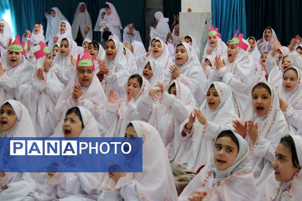 پرواز فرشته‌های آسمانی؛ جشن تکلیف دختران سملقان در مسجد جامع