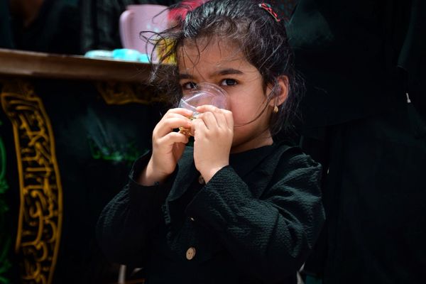 زابل در ماتم حسین؛ گلزار شهدا شهرستان زابل میزبان اشک و شور عزاداران حسینی