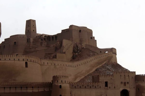 ارگ باران زده و بویِ نم کوچه‌های کاهگلی