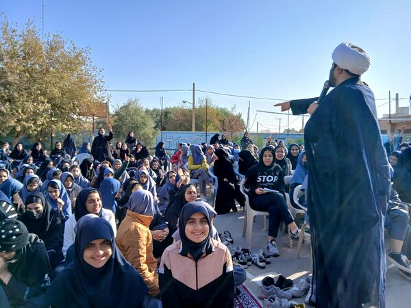 برگزاری مراسم عزاداری ایام فاطمیه در دبیرستان شهید دهقان 