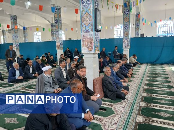 حضور در نماز جمعه، نشانه اتحاد و همبستگی 