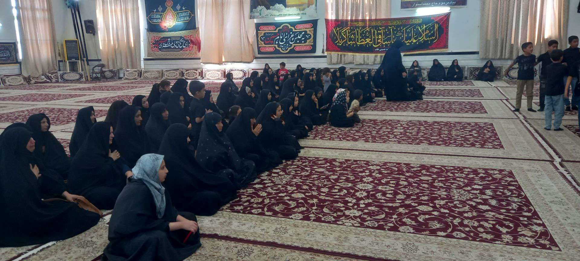 برگزاری همایش سه ساله های حسینی در روستای نقاب 