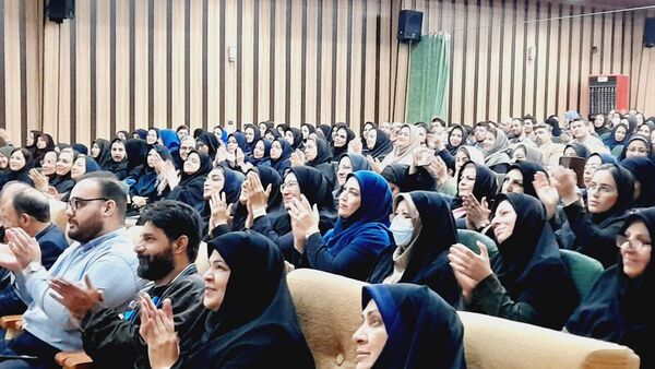 جلسه استانی مشاوران با موضوع «تاب‌آوری و امیدآفرینی در مدارس» در استان البرز