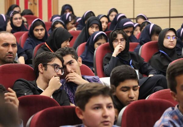 سومین کارسوق کشوری لیزر و اپتیک
