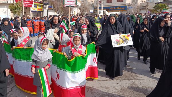 خروش پرشور مردم کازرون در جشن 47 سالگی پیروزی انقلاب اسلامی
