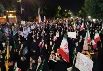 برگزاری نودمین شب از اجتماعات خیابانی در حسینیه امام خمینی (ره)
