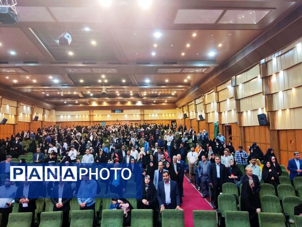 بزرگداشت مقام معلم در منطقه ۱۵