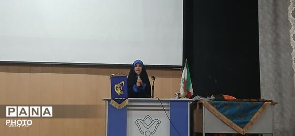 مراسم اختتامیه نمایشگاه های دانش آموزی مدرسه انقلاب  بروجرد 