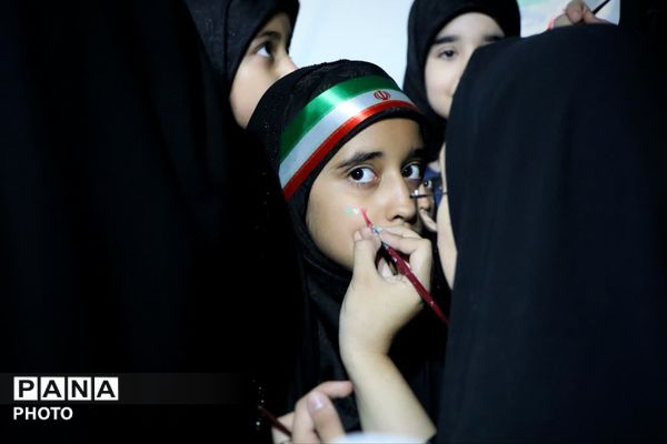 برپایی موکب امام رضا(ع) یاد بود شهدای دانش آموز در یزد