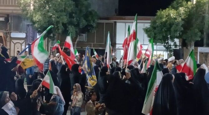 کمیجان، باز هم یکصدا فریاد زد: «لبیک یا خامنه‌ای»