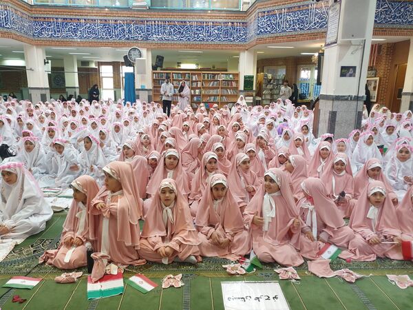 جشن تکلیف دختران دانش آموز منطقه پردیس 