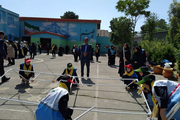 آیین بزرگداشت سالروز تأسیس سازمان دانش‌آموزی و سپاس مربی در کهریزک 