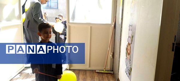 جشن شکوفه‌ها در مدرسه نسل روشن ناحیه 2 کرج 