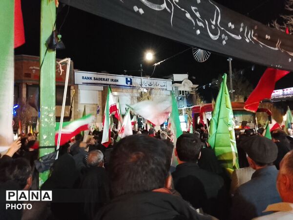 اجتماع مردم ولایت مدار و شجاع در مسجد جامع شهرستان نیشابور 
