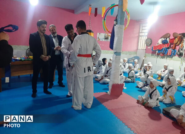 جشن اهدا و ارتقای کمربند تکواندوکاران باشگاه یزدان شهرستان خاتم