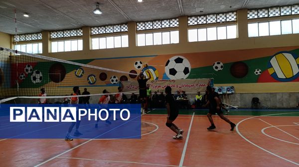 افتتاحیه مسابقات والیبال به‌مناسبت دهه مبارک فجر در نیشابور