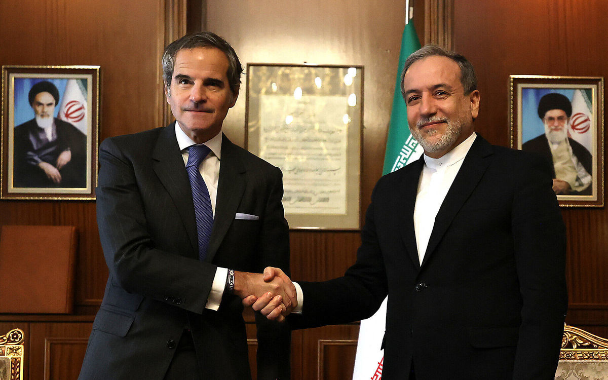 عراقچی: آژانس می‌تواند نقش مهمی در حل و فصل مسالمت‌آمیز پرونده هسته‌ای ایران ایفا کند