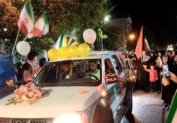 پیوند عشق در میان موج همدلی؛ شبی متفاوت در اجتماع پرشور مردم الشتر