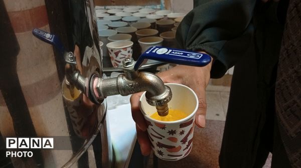 ضیافت ماه رمضان در دبیرستان قلم‌چی۲ بن