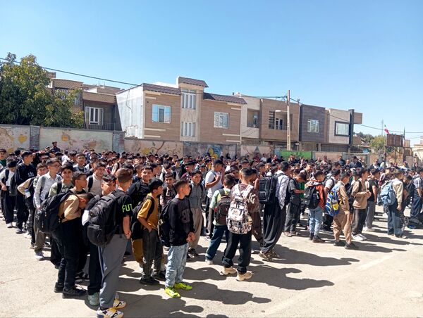 جشن پرشکوه آغاز سال تحصیلی جدید در مدرسه ابتدایی فتحیان بانه