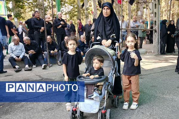راهپیمایی اربعین در شهریار؛ اشک، عشق و ارادت به امام حسین(ع)