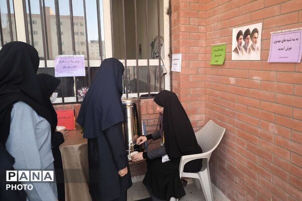 سه شنبه‌های مهدوی در دبیرستان طهورا