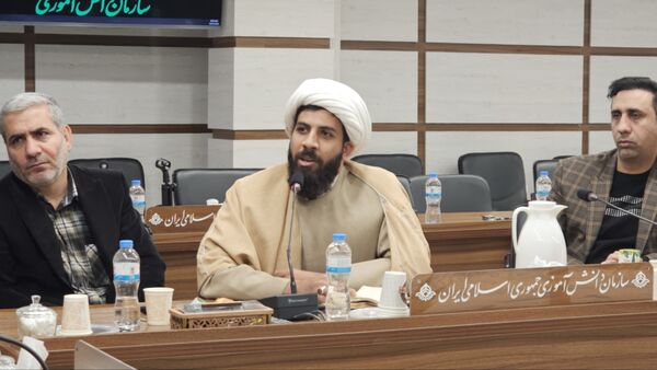 جلسه توسعه فعالیت‌های تربیتی و فرهنگی در گلستان
