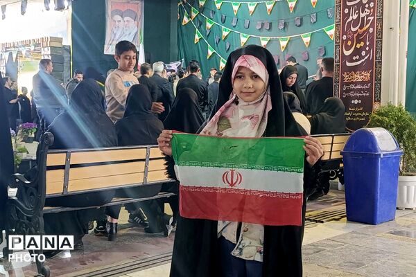 وداع با شکوه با شهید وطن