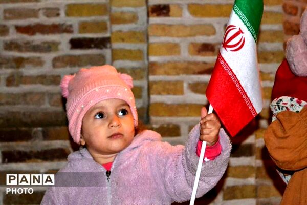 همدلی و هم صدایی مردم غیور نیشابور در اجتماعات شبانه