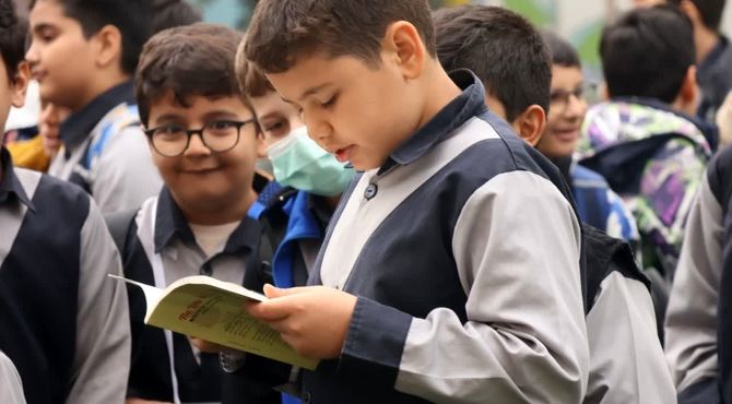 صبحگاه دانش در دبستان خیراندیشان گرگان