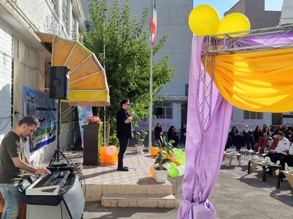 برگزاری جشن آغاز سال تحصیلی و مهر محمدی در دبیرستان شهیده معصومه قزوینی 