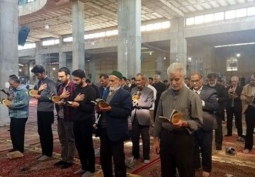 مراسم استغاثه به امام زمان (ع) در مسجد جامع نیشابور 