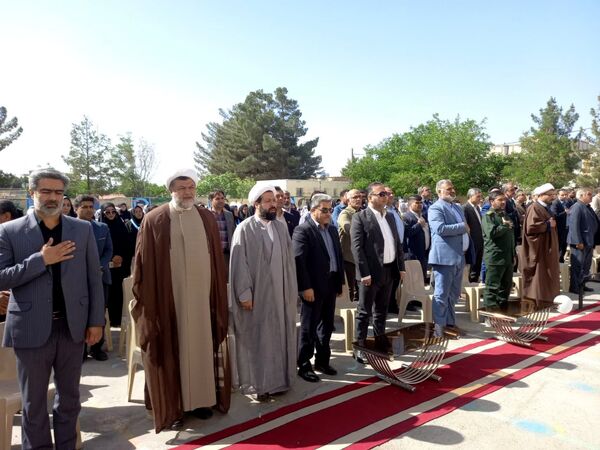 آیین نواختن زنگ سپاس معلم در تربت جام