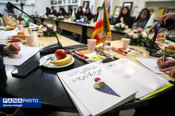  داوری و انتخاب آثار مرحله نهایی رویداد «فصلی از رویش جوانه‌ها»