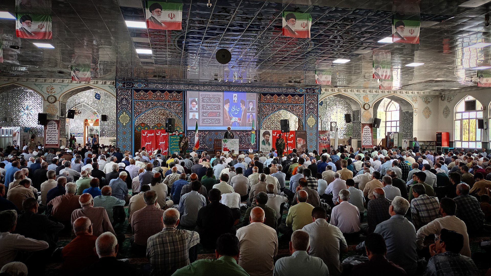 نماز عبادی سیاسی جمعه در شهرستان کاشمر 