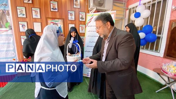 افتتاحیه سفیران سلامت مدرسه دخترانه شهید نوری