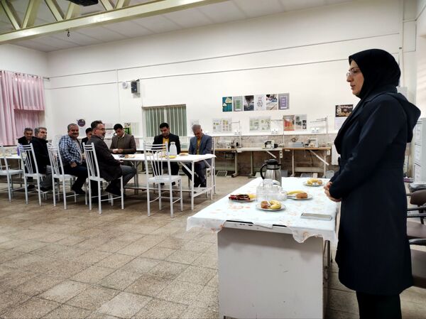 بازدید کارشناسان فحک از هنرستان فلسطین