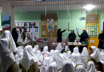 برگزاری اردوی شبانه علمی با هدف یادگیری بهتر مفاهیم درسی در میناب 