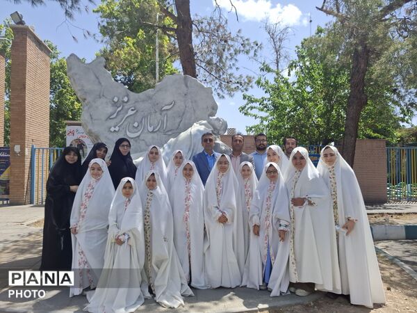 طنین اندازی سرود دختران میقات در مقتل شهید آرمان علی وردی