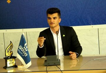 خبرنگاران، صدای جامعه و امیدآفرینان مردم هستند