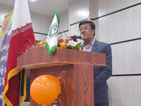  تجلیل از مدیران، مربیان و دانش‌آموزان پیشتاز شهرستان عسلویه