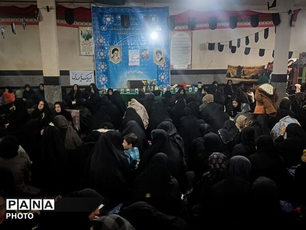 شب قدر معنوی در مسجدالهدی(عج) همدان با حضور گسترده نوجوانان 